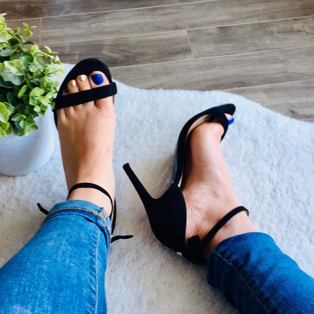 - Heel black sandal